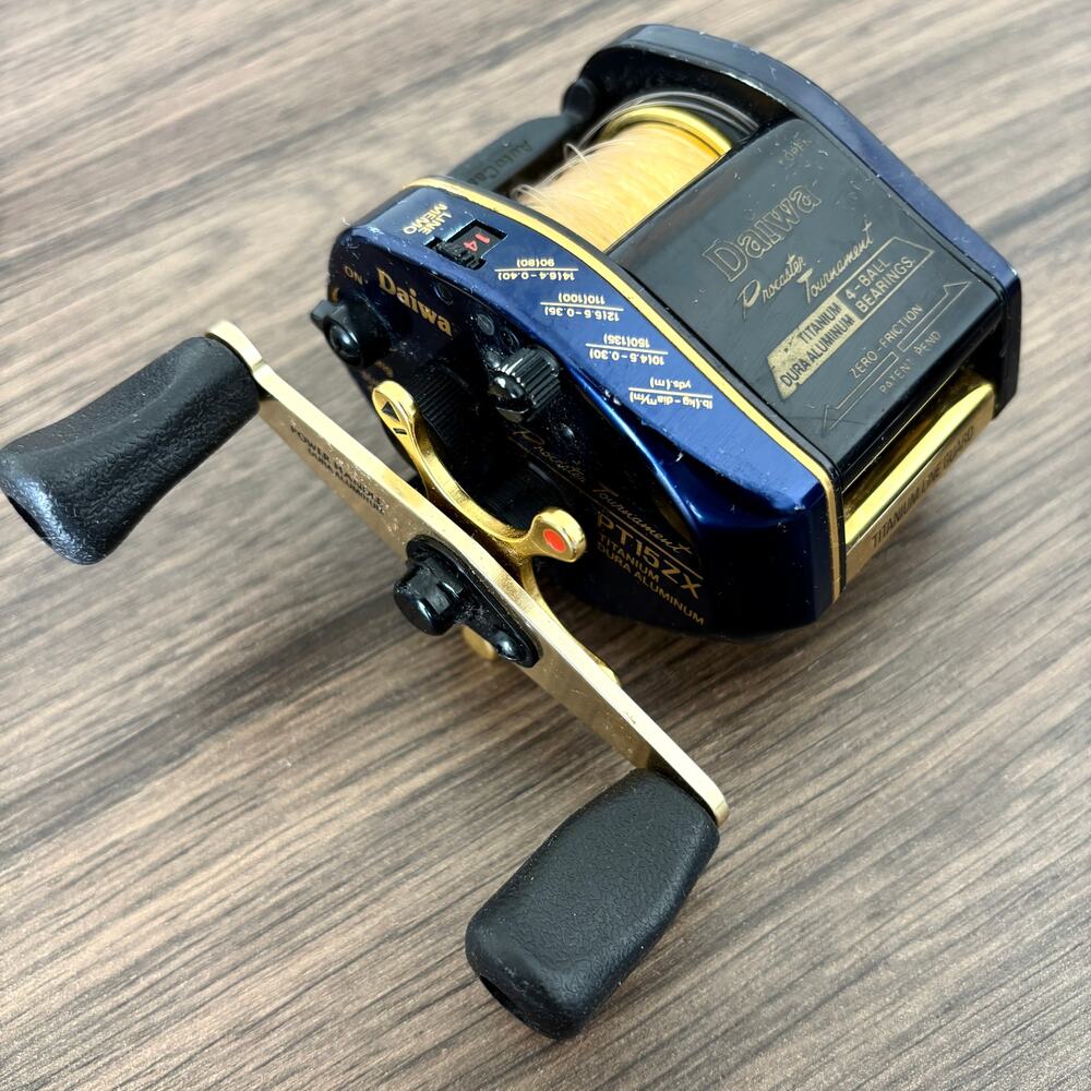 Vintage Daiwa Procaster Tournament Baitcaster Fishing Reel PT15ZX - Blue